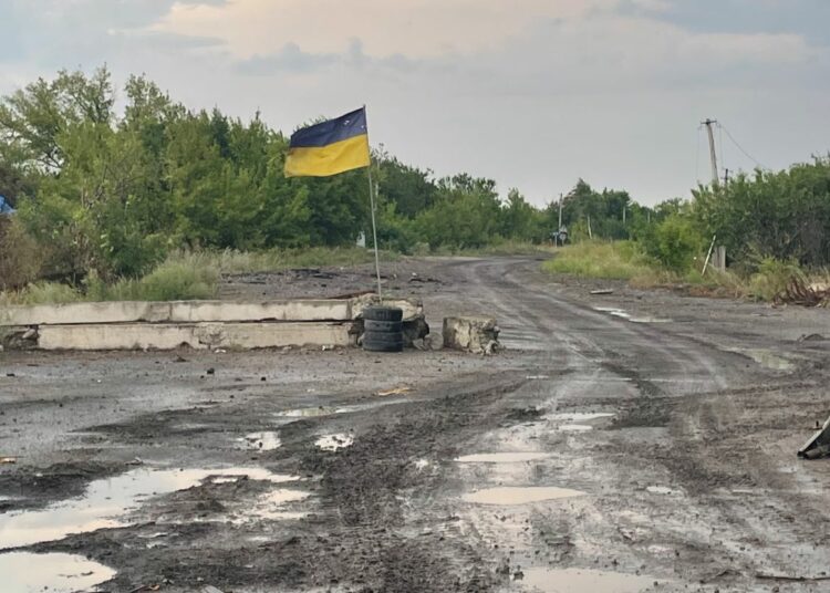 Flaga Ukrainy na froncie fot. Archiwum prywatne Romana Zagorodnego