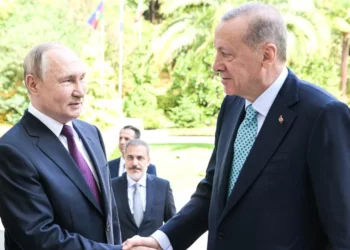 Prezydent Władimir Putin z prezydentem Turcji Recepem Tayyipem Erdoganem podczas rozmów w Soczi, 4 września 2023 roku. aut: Alexei Nikolskiy, RIA Novosti, z en.kremlin.ru