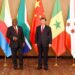 Prezydent Cyril Ramaphosa i prezydent Xi Jinping współprzewodniczą Okrągłemu Stołowi Przywódców Chiny-Afryka na zakończenie 15. szczytu BRICS w Johannesburgu, 24 sierpnia 2023 roku, aut: GCIS z Flickr