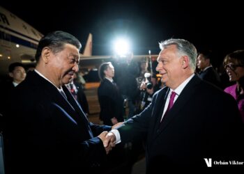 Wizyta prezydenta Chin Xi Jinpinga (z lewej) u premiera Węgier Victora Orbana (z prawej), 8 maja 2024 roku, aut. @PM_ViktorOrban